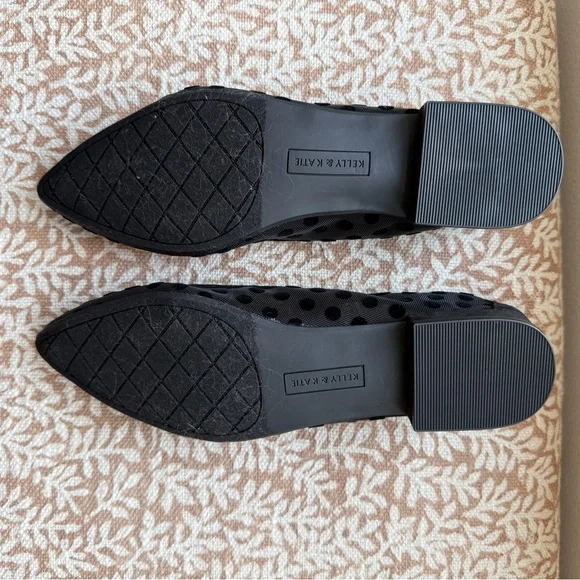 Pointed Toe Black Polka Dot Mary Jane Flats - Picture 4 of 6